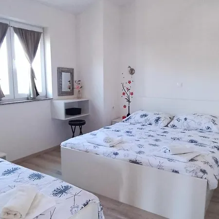 Apartments Sofija Vrsi Exterior photo